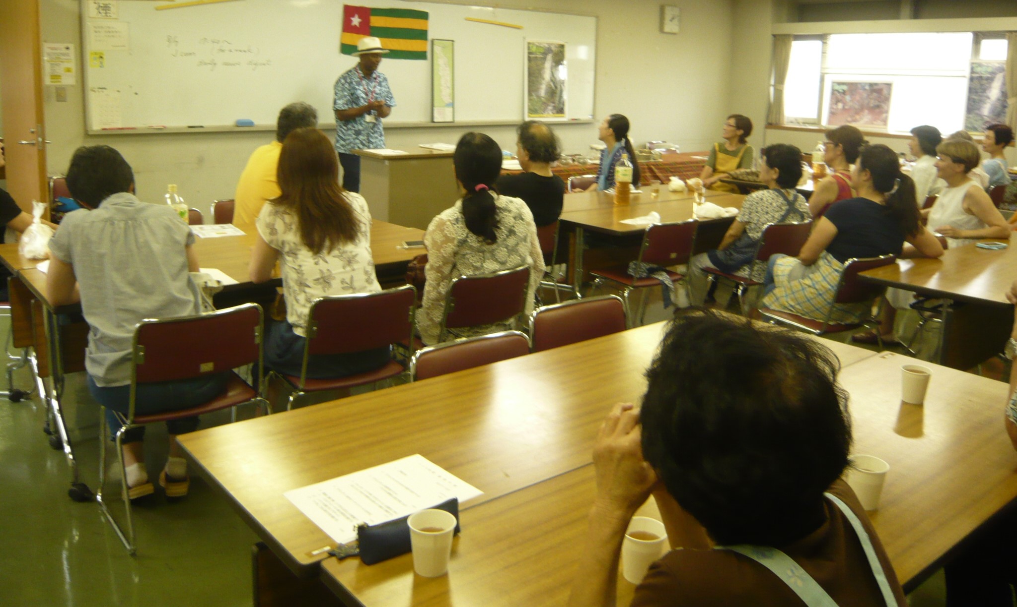 Togo1);　#show(P1110627.JPG,aroundr,Togo2